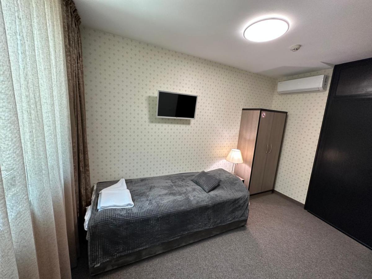 Хотел Аврора Hotel Haskovo Luaran gambar